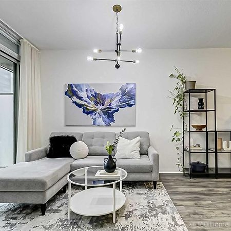 Prime Location - Stunning 2-Bdrm Condo Toronto Ngoại thất bức ảnh