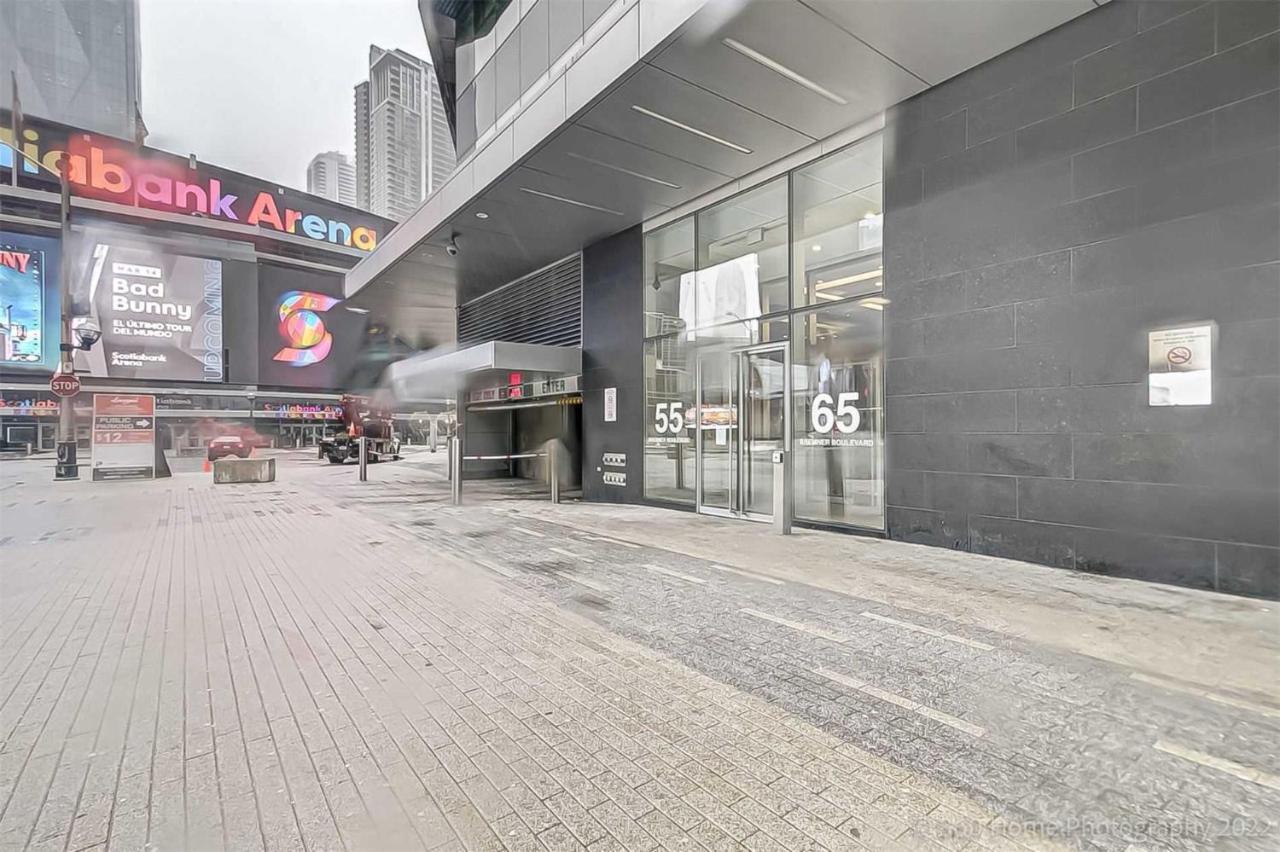Prime Location - Stunning 2-Bdrm Condo Toronto Ngoại thất bức ảnh